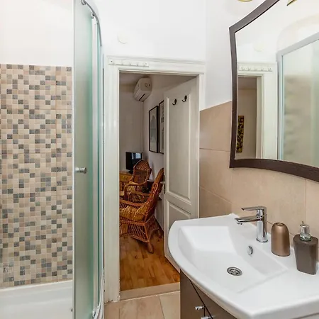 In With Wifi Дом отдыха Блаце