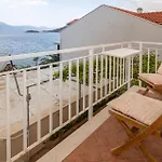 Semesterbostad Beautiful In With House Sea View *