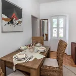 Beautiful In With House Sea View *
